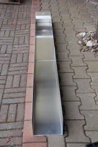 Kevyt jatkettava alumiiniränni, pituus 190 cm, koottuna 100 cm sopii henkilöautoon